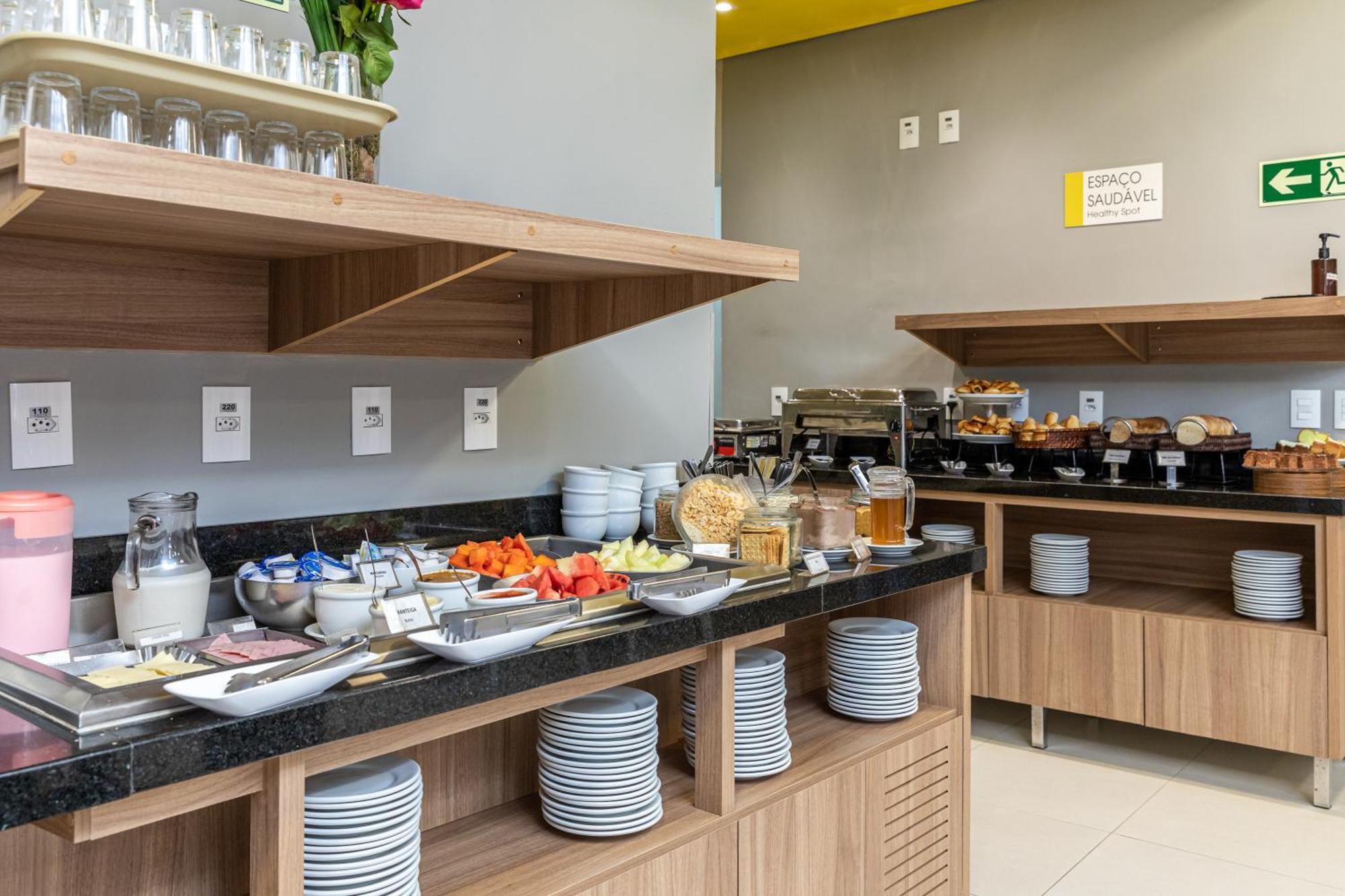 Taroba Express Hotel Foz do Iguacu Ngoại thất bức ảnh